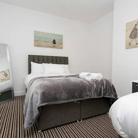 Vinery House Leeds Holiday home